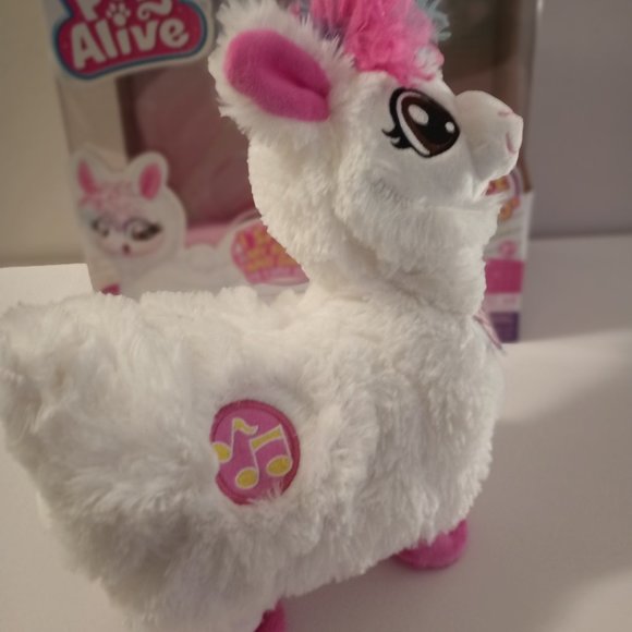 PETS ALIVE BOPPI THE BOOTY SHAKIN LLAMA 0000001 - Picture 3 of 8